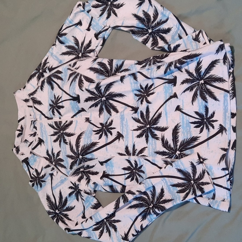 Rash guard - never worn